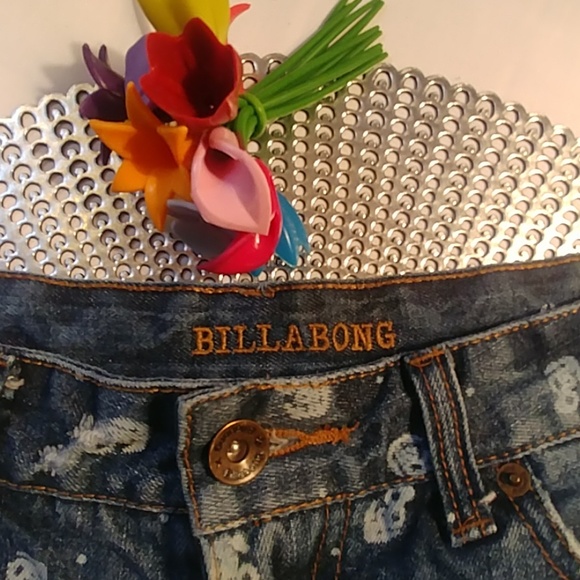 Billabong Jean Shorts! - Picture 2 of 5